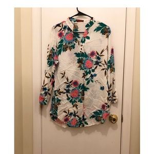 Quarter button blouse
